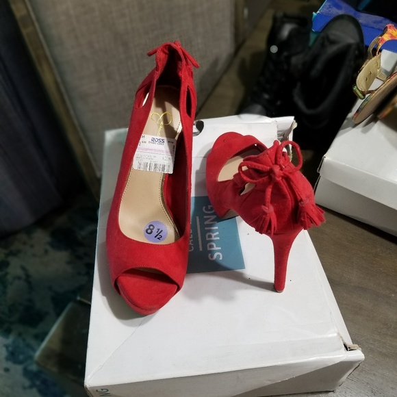 Shoes - Picture 2 of 3